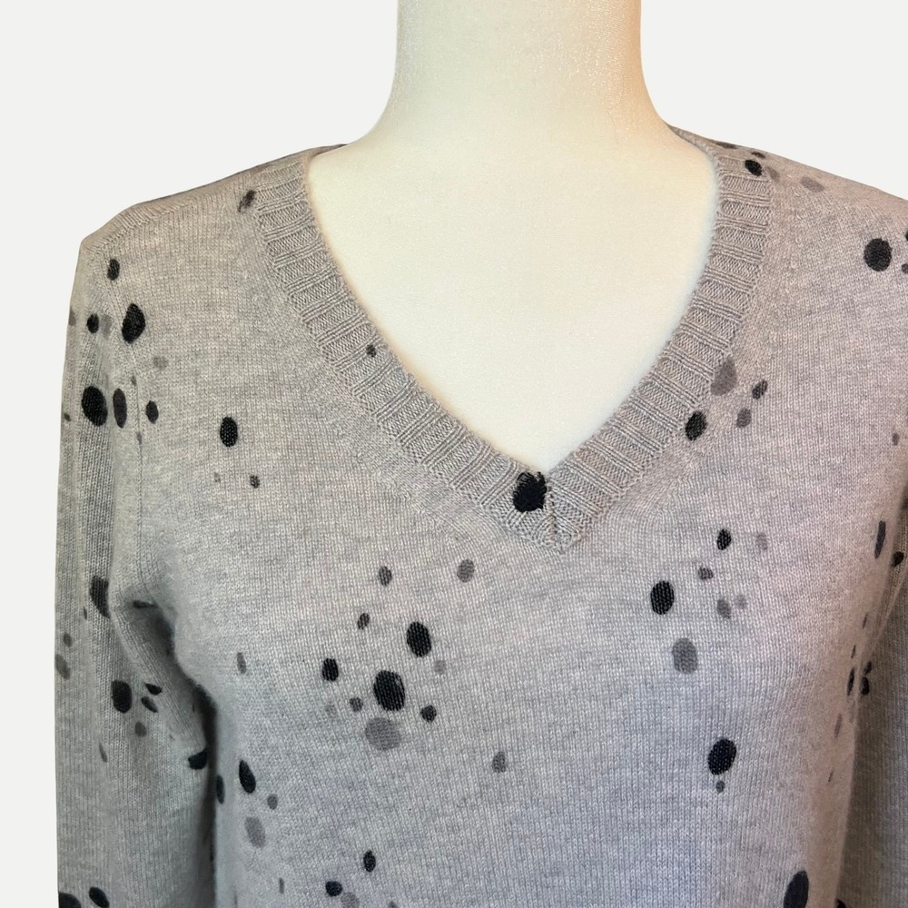 Lisa Todd 100% Cashmere Splatter Print Sweater Gray Black‎ Paint Dot V-Neck - Picture 3 of 6
